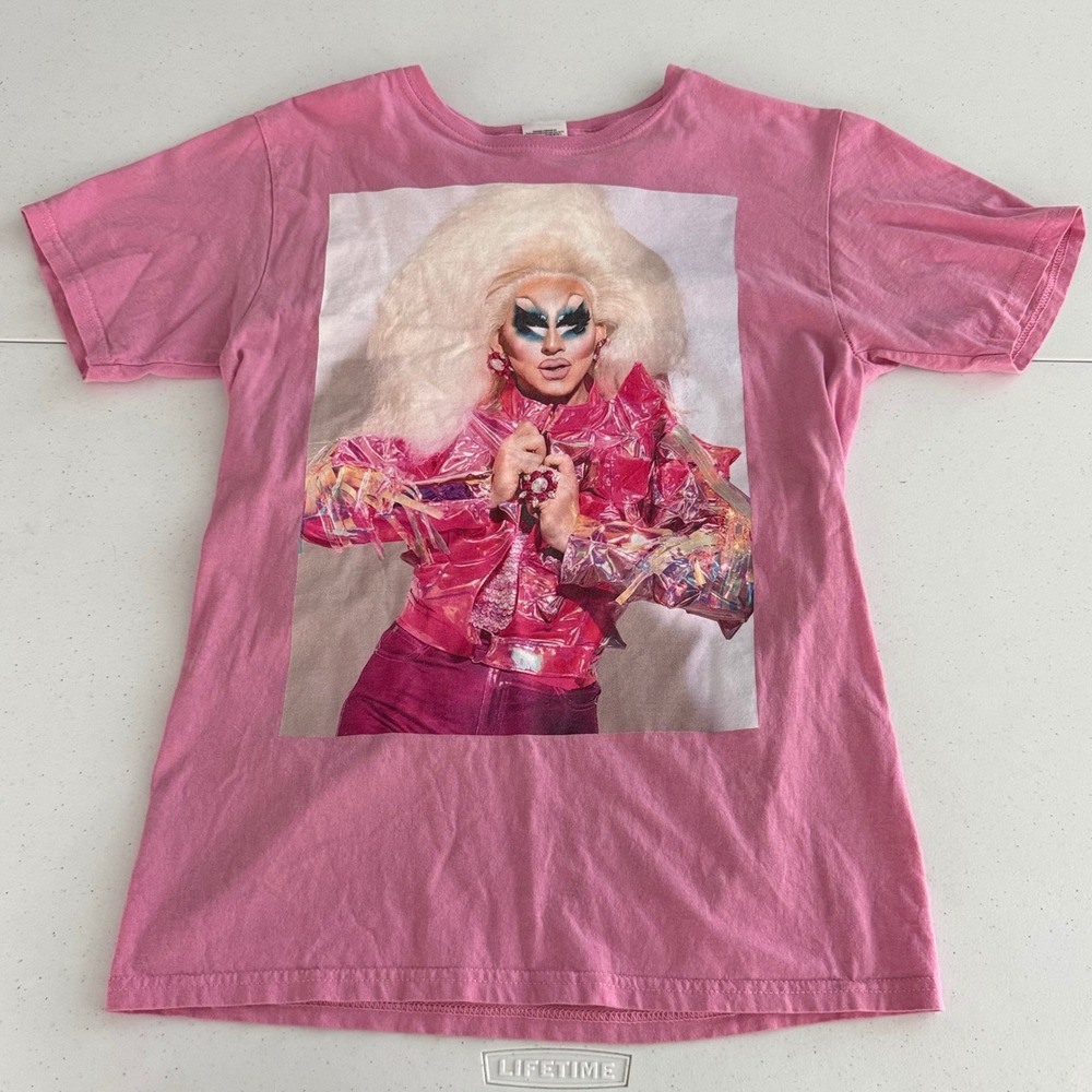Trixie Mattel Pink Graphic Tee Small RuPaul's Drag Race All Stars Winner Merch